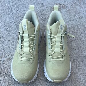 On Running Light Green Sneakers with Suede Toe